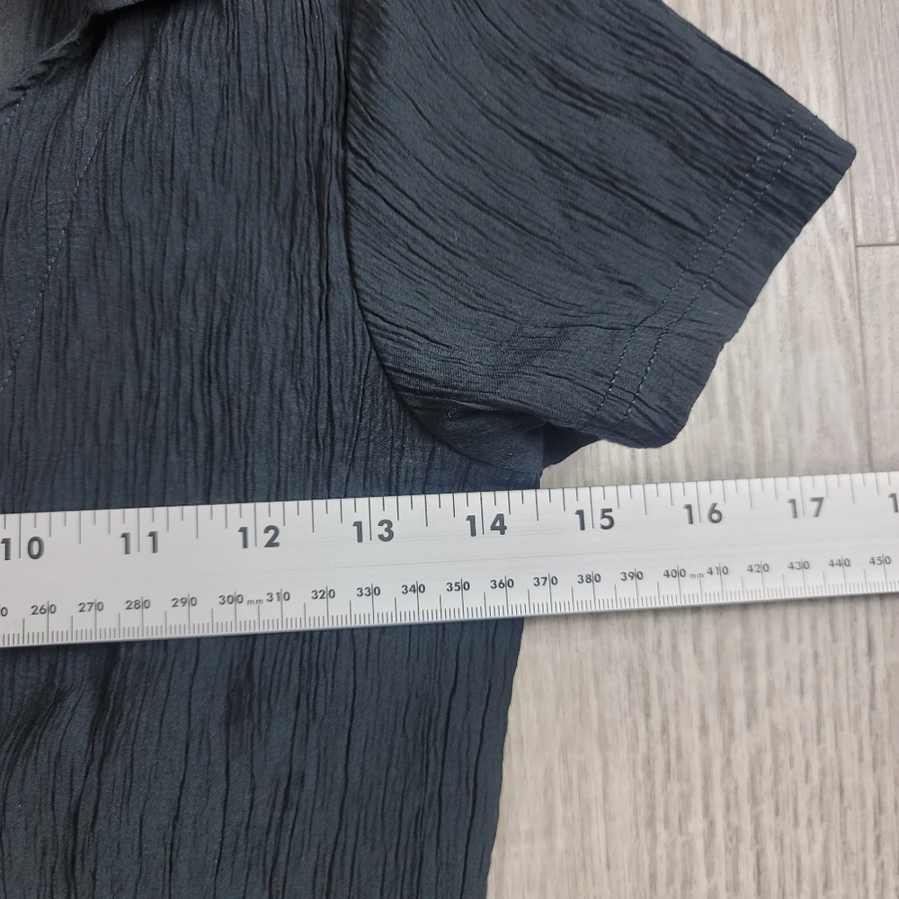 Madewell Notched V-Neck Button-Up Top True Black - Picture 9 of 9